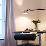 Dirazi & Gmbh 4* 프랑크푸르트
