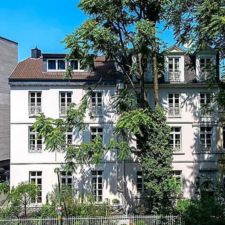 Aparthotel Dirazi & Gmbh 4*