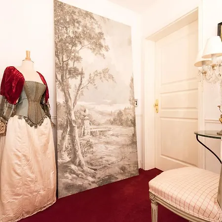 Lejlighedshotel Dirazi & Gmbh