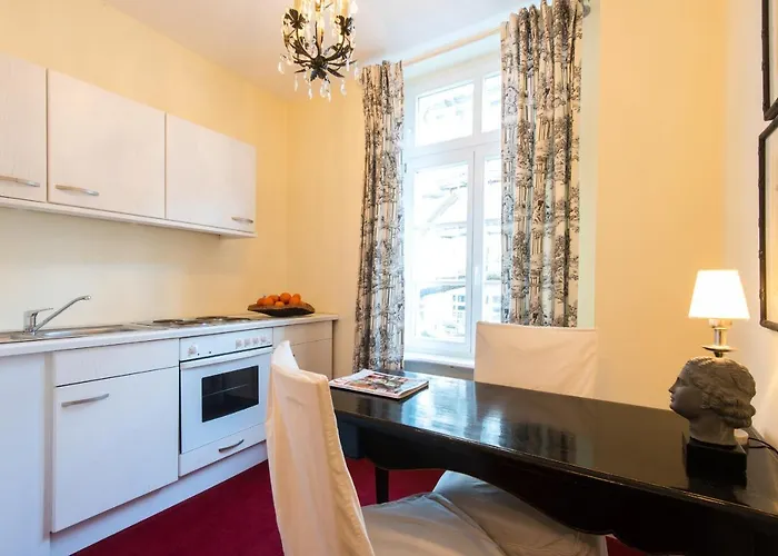 Dirazi & Gmbh Hotel apartamentowy Frankfurt nad Menem