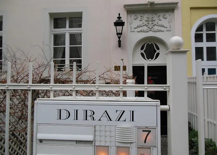 Dirazi & Gmbh Hotel apartamentowy
