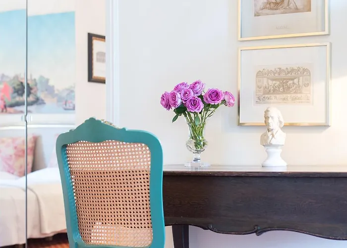 מלון דירות Dirazi & Gmbh 4*