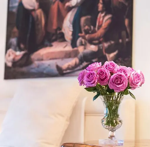 Dirazi & Gmbh Апарт-отель 4*